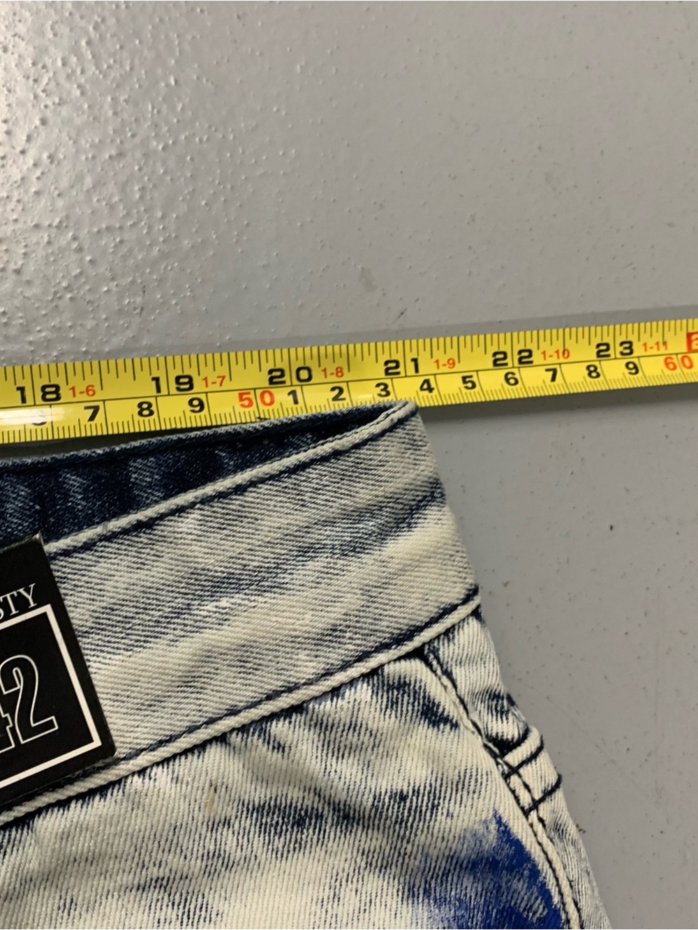 Lion Dynasty Premium Distressed Jeans - Size 42 Slim - Picture 7 of 7
